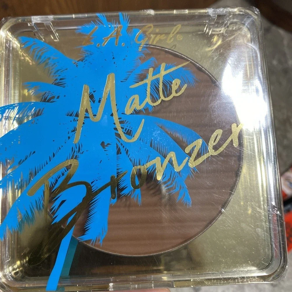 L.A.‎ Girl Matte Bronzer Lost In Paradise GBL414 .53oz New Sealed